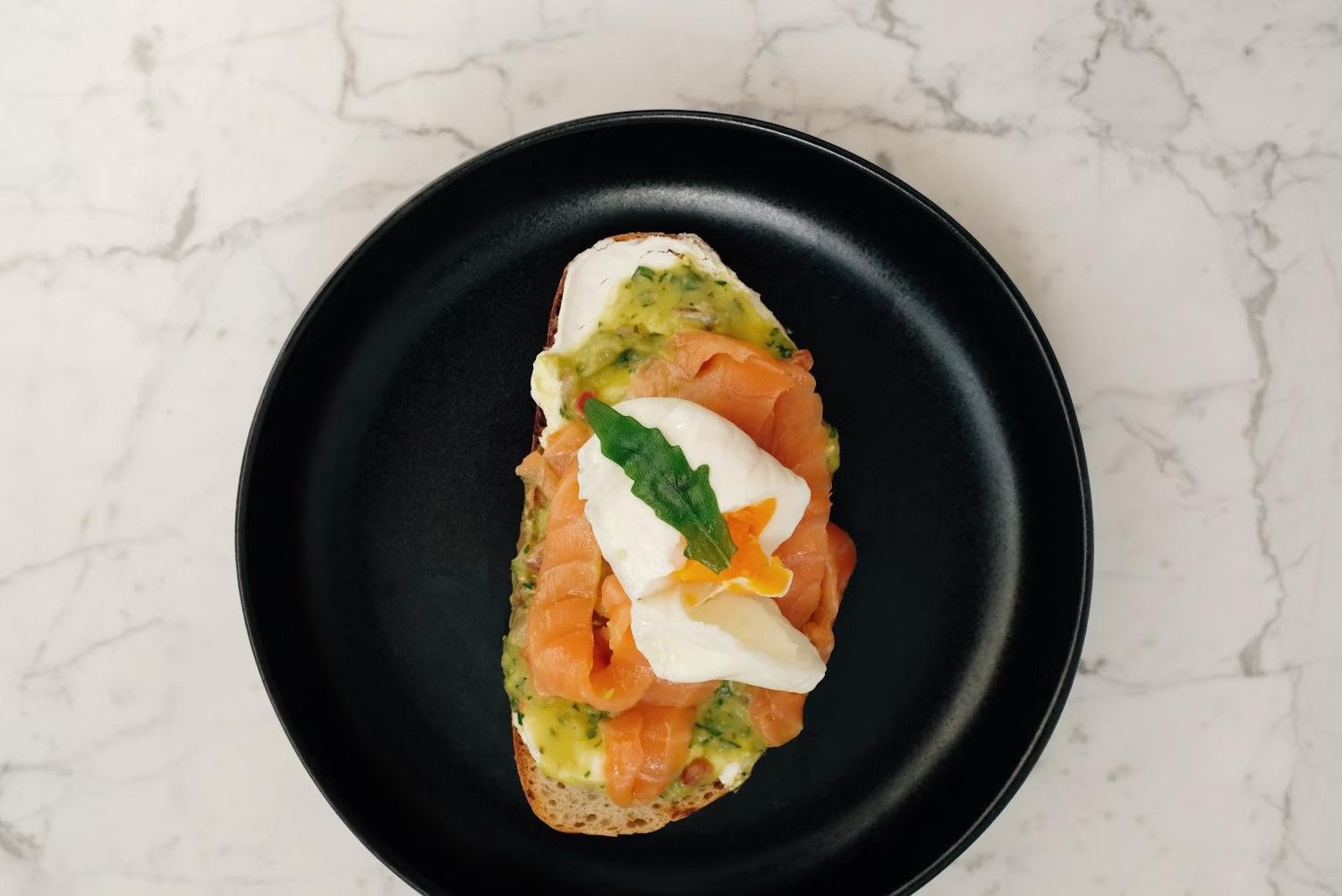 Kranus Edera Brot Ei Lachs