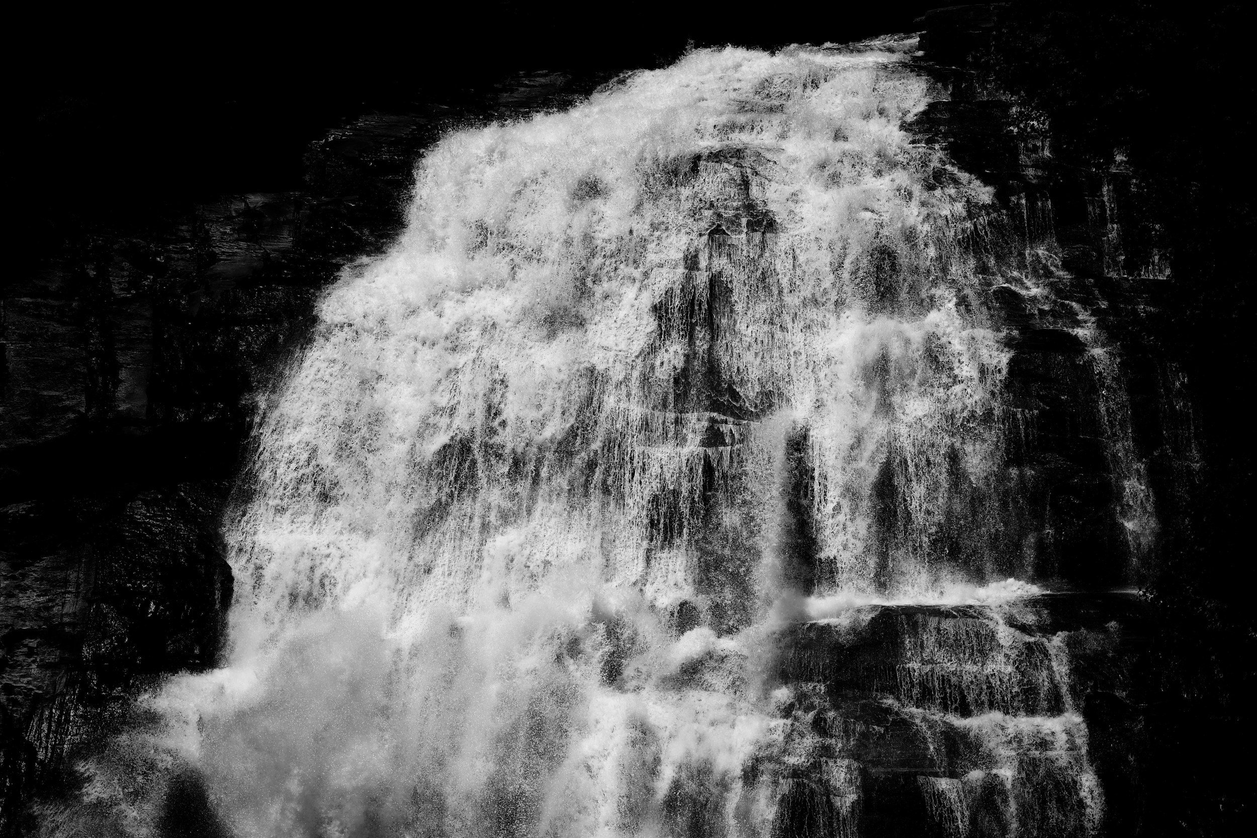 Kranus Lutera: starker Wasserfall